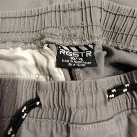 Great condition RGSTR Gray Jogger Pants - Boys Size 10/12. - Picture 3 of 5